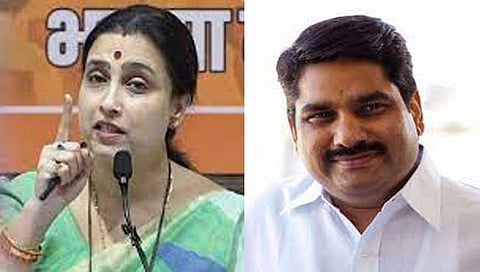 मी तुमच्या बायकोवर बोलत नाही, तुम्ही माझ्या नवऱ्याला मध्ये का आणता ? चित्रा वाघ यांची बंटी पाटलांना विचारणा