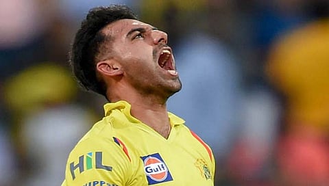 IPL 2022 : दीपक चहर बाहेर पडल्याने त्याचे १४ कोटी बुडाले