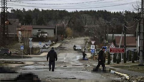 युद्धाचा भेसूर चेहरा जगासमोर : रशियाकडून कीव्हजवळ ४१० नागरिकांचे हत्याकांड