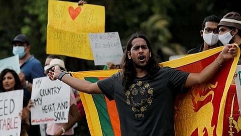 श्रीलंकेतील आणीबाणी मागे, राजधानी काेलंबाेमध्ये चीनविरोधात निदर्शने