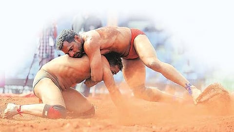 ‘कुस्ती आमुची शान… सातार्याचा अभिमान’