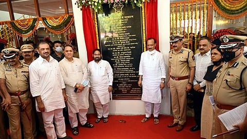 अजित पवार : ‘इकडं हा सत्ताधारी अन् तिकडं तो सत्ताधारी’ यास पोलिसांनी बळी पडू नये’