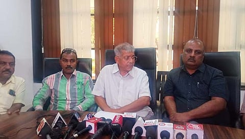 प्रकाश आंबेडकर : ‘आम्हीतर लग्नाला तयार, पण त्यांच्याकडून होकार आलेला नाही’