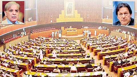 बहार-विशेष : चेहरा वेगळा, मुखवटा तोच