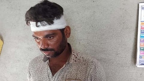 बीड : ऊसतोड मजुरांवर हल्ला; चौघांविरूध्द ॲट्रॉसिटीचा गुन्हा दाखल