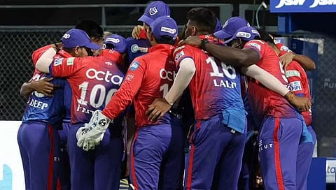 IPL Corona : कोरोनाचा दिल्ली कॅपिटल्सला फटका, संपूर्ण संघ क्वारंटाईन!