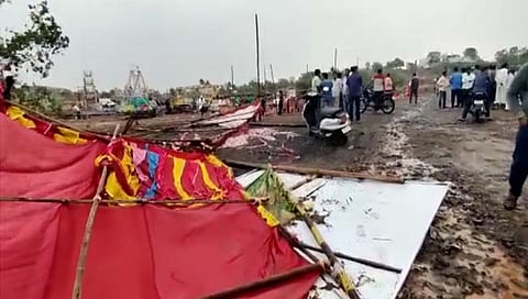 वादळी पावसाने खानापूर तालुक्यातील लेंगरे येथील ऊरूस उधळला