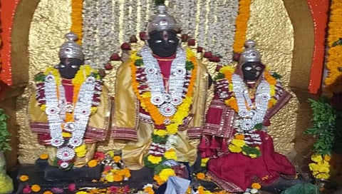 पुणे : नवलाख उंबरे येथील पुरातन मंदिरात श्रीराम जन्मोत्सव उत्साहात