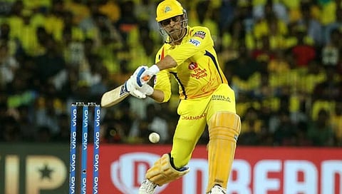 माही मॅजिकवर सारेच फिदा ! धोनीवर जगभरातून होतोय कौतुकाचा वर्षाव