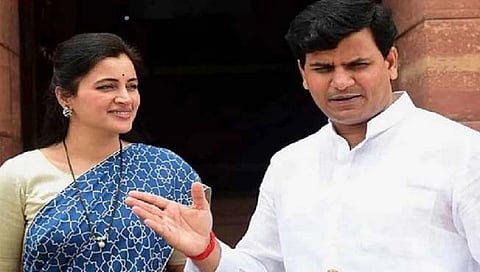 खासदार नवनीत राणा, आमदार रवी राणा जोडीचा मातोश्रीसमोर हनुमान चालीसा पठण करण्याचा मुहूर्त ठरला !