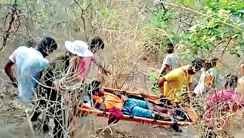 सातारा : दरीत पडलेल्या युवकास जीवदान