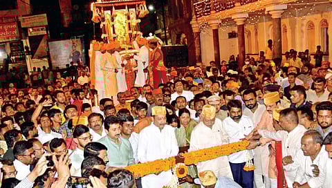 कोल्हापूर : शिवछत्रपती-ताराराणी रथोत्सव उत्साहात