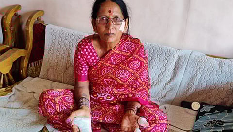 पुणे : महिलेवर चाकूने वार करून सोन्याचा ऐवज लुटला