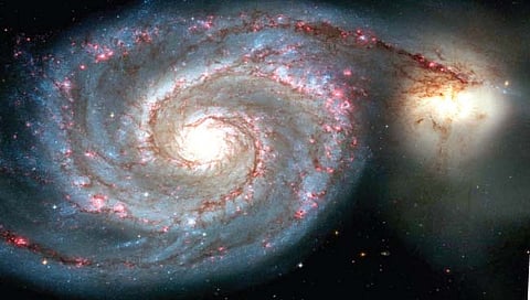 title ‘नासा’ने शेअर केले चक्राकार आकाशगंगेचे छायाचित्र www.pudharinews.