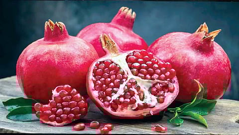 डाळिंबात असतात कर्करोग रोधक गुणधर्म www.pudharinews.