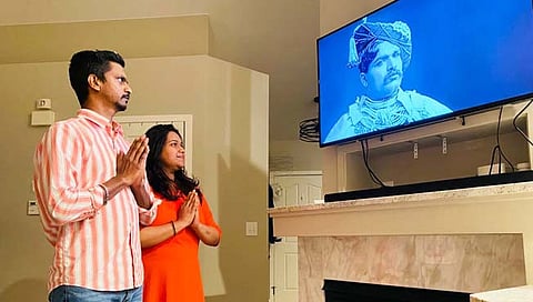 कोल्हापूर : राधानगरीच्या सुपुत्राने अमेरिकेतून शाहूंच्या प्रतिमेला केलं अभिवादन