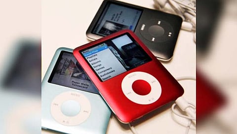 Apple iPod Discontinue : ॲपलच्या iPod वर काळाचा घाला! कंपनीने आयकॉनिक म्युझिक गॅझेट केले बंद