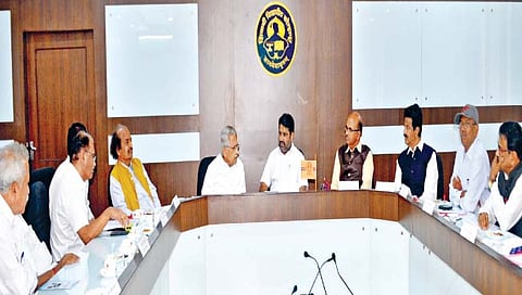 कोल्हापूर : डॉ. ग. गो. जाधव अध्यासन इमारत डिसेंबरअखेर पूर्ण करा