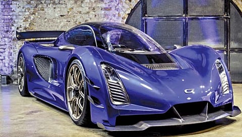 थ्री-डी प्रिंटिंगच्या सहाय्याने बनवली सुपरकार!