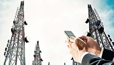 लक्ष्मीची पाऊले : विकासात दूरसंचार क्षेत्राचा मोठा वाटा