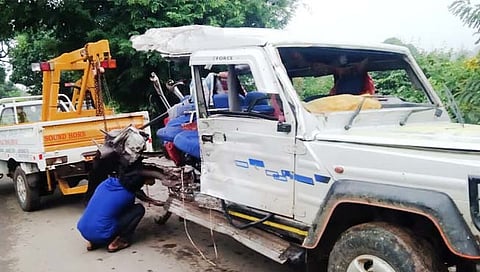 धारवाड : साखरपुडा संपवून घरी परतताना काळाचा घाला, भीषण अपघातात ७ जणांचा जागीच मृत्यू, तर १० गंभीर