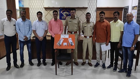 धुळे : देशी बनावटीचे पिस्तूल जप्त करत टोळीच्या आवळल्या मुसक्या