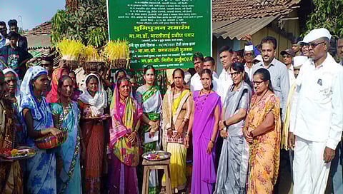 शासनाच्या विविध योजनांचा लाभ घ्या : ना. भारती पवार यांचे आवाहन