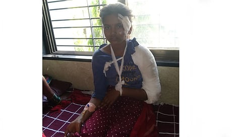 सिन्नर : खासगी रुग्णालयात उपचार घेत असलेली सायली आव्हाड.