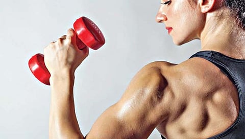 मसल्स बनवण्यासाठी ‘ही’ जीवनसत्त्वे आहेत महत्वाची, जाणून घ्या अधिक