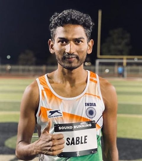 आयुष्यातील ‘अडथळे’ दूर करण्यासाठी ‘तो’ धावला अन्…!, शेतकरी कुटुंबातील अविनाश साबळेचा प्रेरणादायी प्रवास