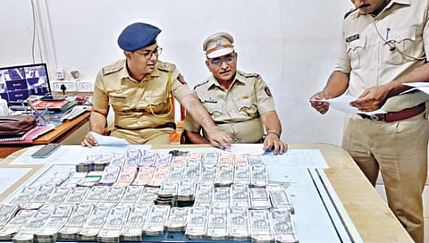 कोल्हापूर : बावीस लाखांची लूट; फिर्यादीच आरोपी