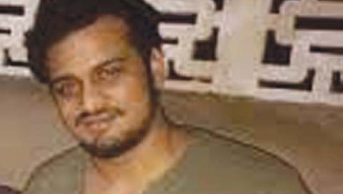 मुंबई : दाऊदचा भाचा निसटला!