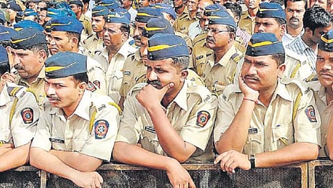 सोलापूर : ग्रामीणच्या 400 पोलिसांच्या होणार बदल्या