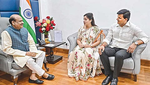 राज्य सरकार सूडबुद्धीने वागतेय : नवनीत राणा