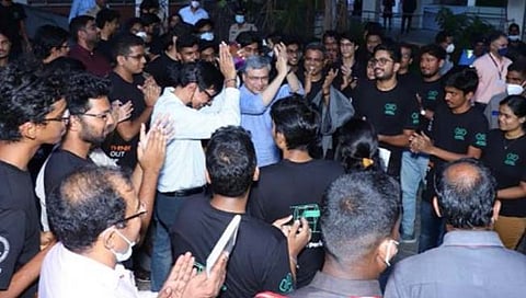 भारतातील ५ जी कॉलचे आयआयटी मद्रासमध्ये यशस्वी परीक्षण