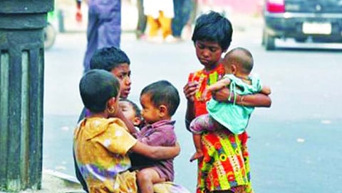 बंगळूर : कर्नाटकात बाराशे मुले राहतात रस्त्यावर