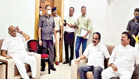 शरद पवार : आबा, तुम्ही शेतकर्यांचे संसार वाचवले