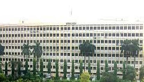 कोकण विभागातील 11 सरपंच व एका उपसरपंचावर कारवाई