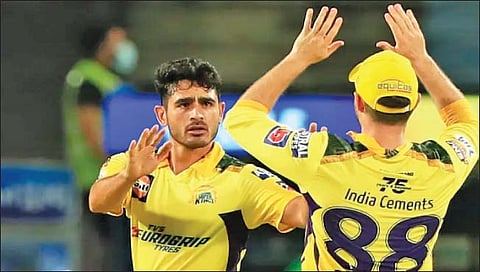 CSK vs SRH : चेन्नई एक्स्प्रेस सुसाट...www.pudharinews.