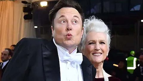 Maye Musk : एलॉन मस्कच्या आईने केली ट्विटरमध्ये ‘या’ बदलाची मागणी