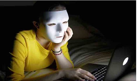 Honey Trap : ‘हनी ट्रॅप’मध्ये अडकलेल्या जवानाने पाकिस्तानला दिली गाेपनीय माहिती!