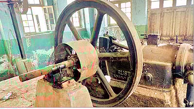 जेऊर : पिंपळगाव तलाव येथील पंपिंग स्टेशन येथून विद्युत पंप व अन्य साहित्याची चोरी.