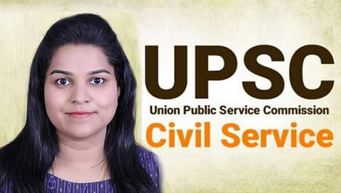 UPSC Topper Priyamvada Mhaddalkar : प्रियंवदाने जर्मन बँकेतील नोकरी सोडून केली परीक्षेची तयारी