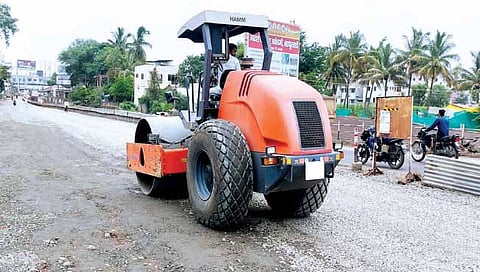 कराड : पुलावरील वाहतूक पावसाळ्याआधी होणार सुरू