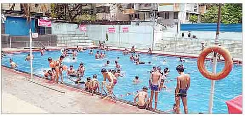 पुण्यात स्विमिंग टॅंक चालवणं परवडेना; अकरा वर्षांपासून दर वाढ होईना