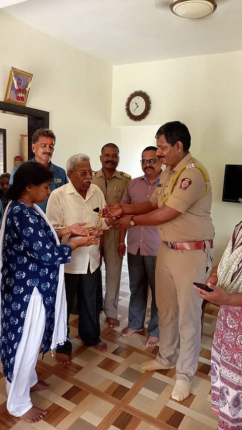 वयोवृद्ध महिलेचे हरवलेले मंगळसूत्र आचरा पोलिसांनी दिले तात्काळ शोधून