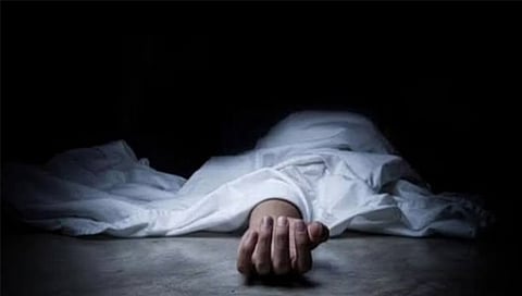 भर पंचायतीत सुनेने बेदम मारहाण करून सासऱ्यालाच संपवले!