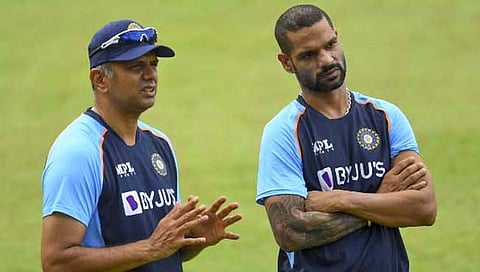 Dravid vs Dhawan : हेड कोच राहुल द्रविड यांनी जाणूनबुजून ‘गब्बर’ला दाखवला बाहेरचा रस्ता