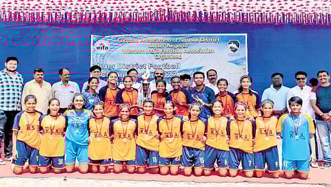 कोल्हापूरच्या रणरागिणी अजिंक्य