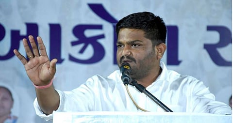 हार्दिक पटेल : मोदींच्या गुजरातमध्ये ‘उपद्रव मूल्य’ दाखवणारा ‘पाटीदार’ नेता